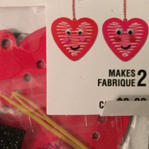 NIP Valentine’s Day Lacing Craft Kit Heart Love